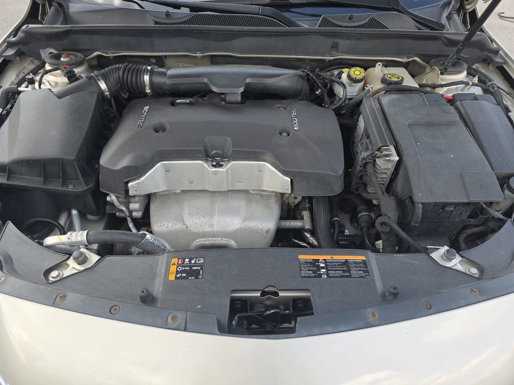 Used 2015 Chevrolet Malibu LT w/ Power Convenience Package FWD image 15
