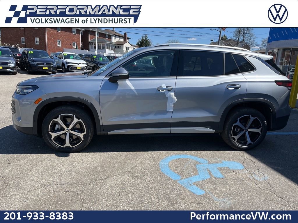 New 2026 Volkswagen Tiguan SE