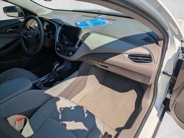 Used 2023 Chevrolet Malibu LS FWD image 19