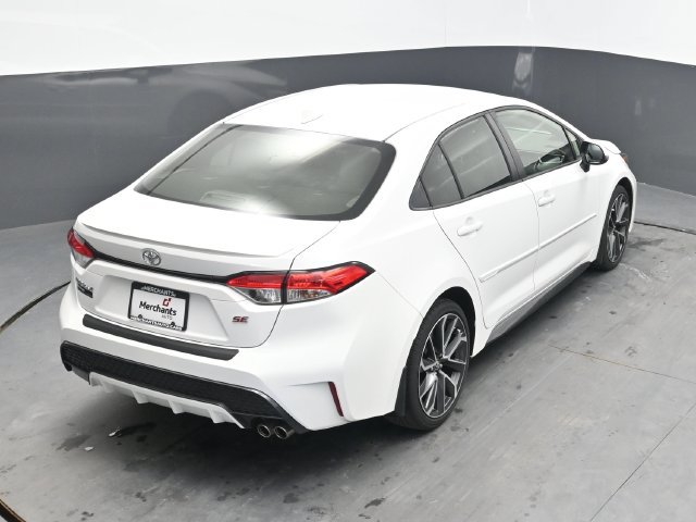 Used 2021 Toyota Corolla SE w/ Carpet Mat Package (TMS) FWD image 33