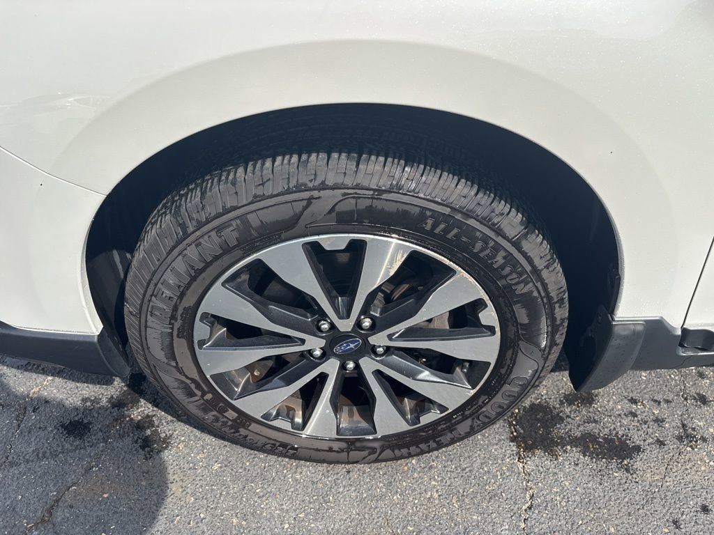 Used 2017 Subaru Outback 2.5i Limited w/ Popular Package #5 AWD/4WD image 7