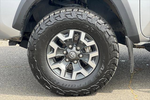 Certified 2022 Toyota Tacoma TRD Off-Road w/ Black Out Package (TMS) image 29