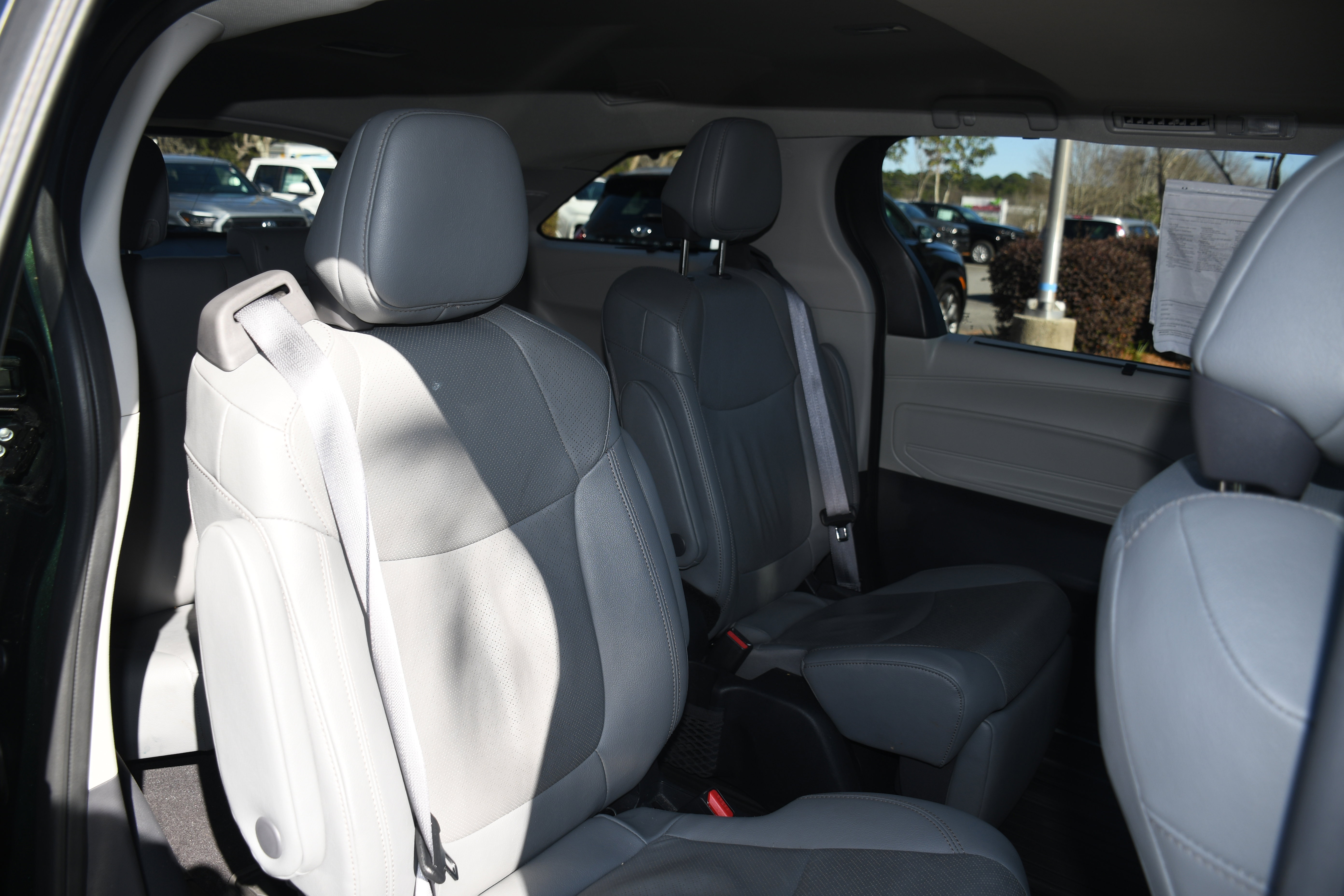 Certified 2023 Toyota Sienna Limited image 20