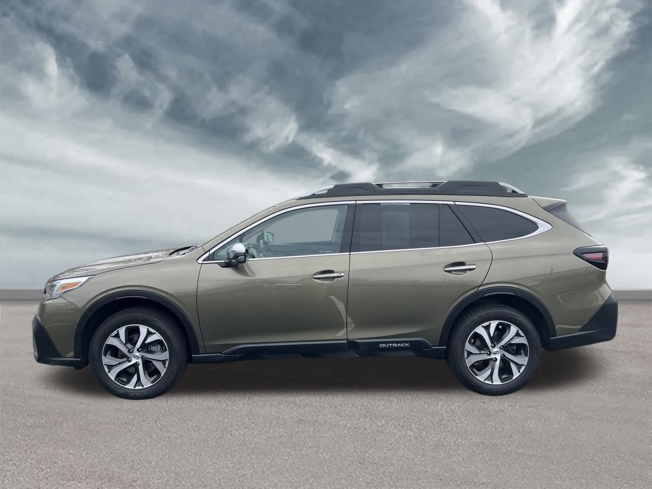 Used 2022 Subaru Outback Touring image 2