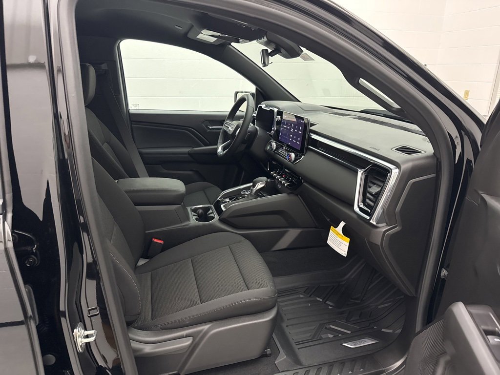 New 2025 GMC Canyon Elevation w/ Technology Package image 54