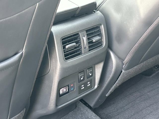 Used 2024 Nissan Rogue Platinum w/ Platinum Premium Package image 20