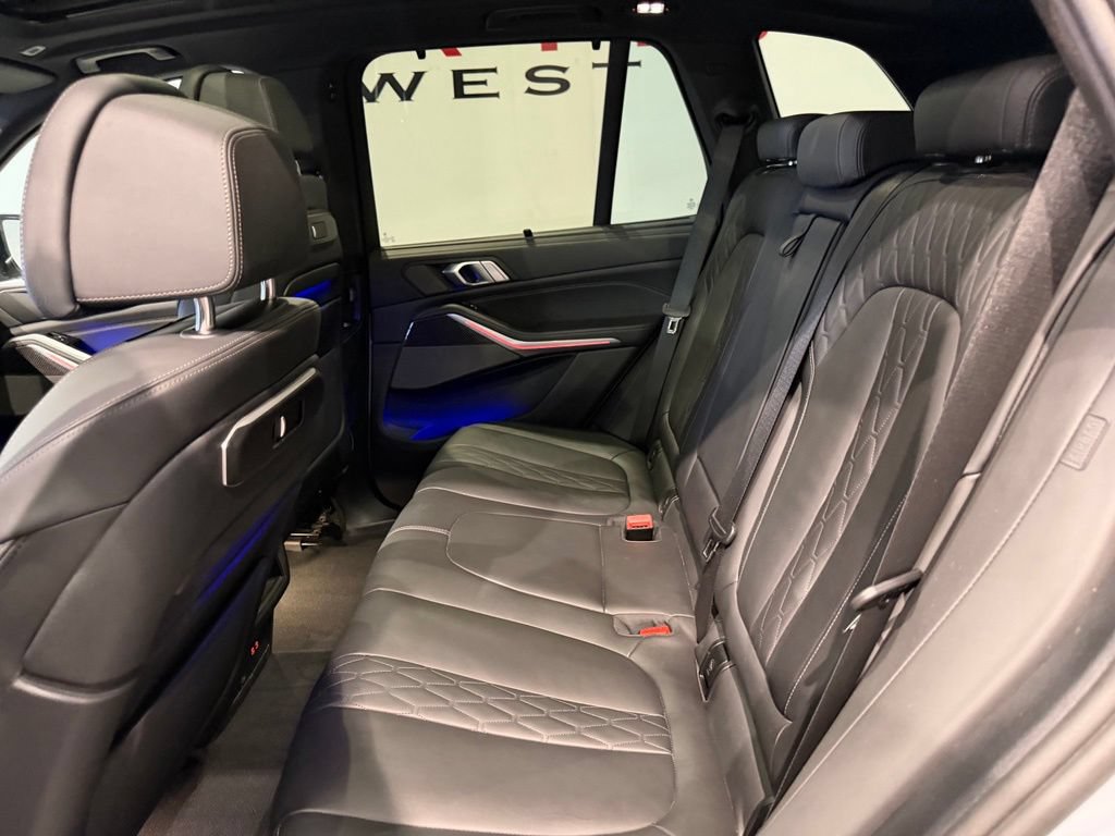 Used 2024 BMW X5 M60i AWD/4WD image 41