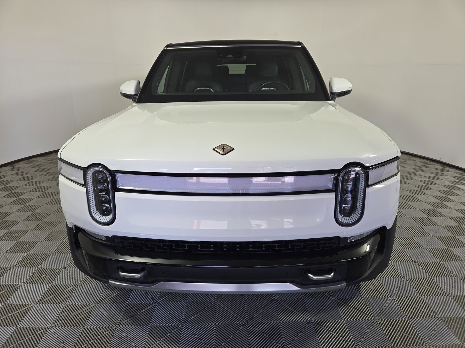 Used 2022 Rivian R1S Launch Edition image 8