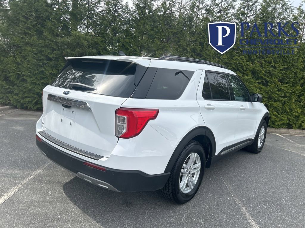 Used 2024 Ford Explorer XLT w/ Equipment Group 202A image 26