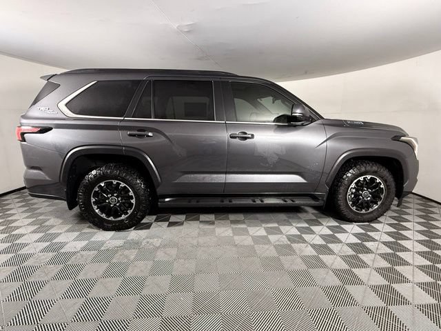 Used 2024 Toyota Sequoia SR5 w/ SR5 Premium Package AWD/4WD image 8