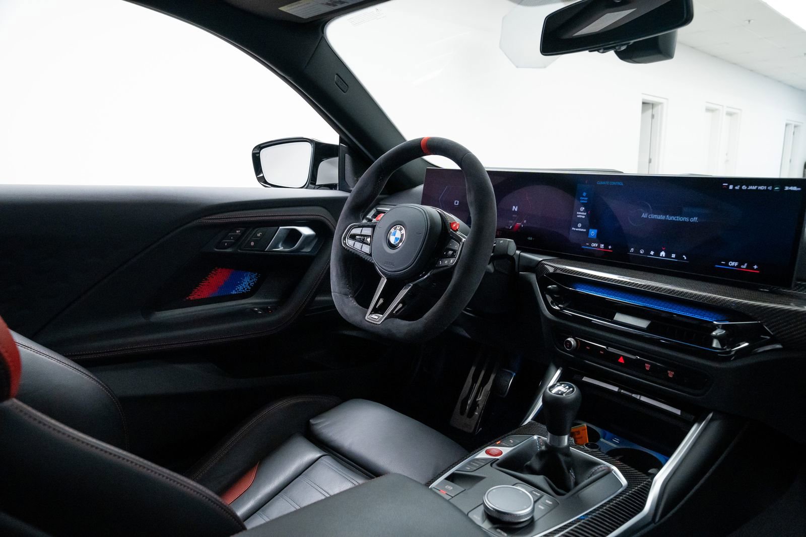 Used 2025 BMW M2 w/ Lighting Package image 9