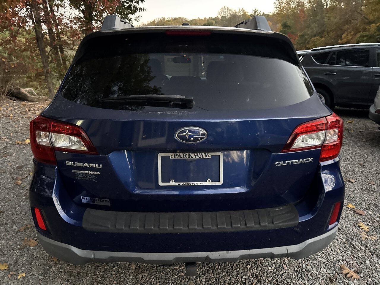 Used 2015 Subaru Outback 2.5i Premium w/ Popular Package #2 AWD/4WD image 5
