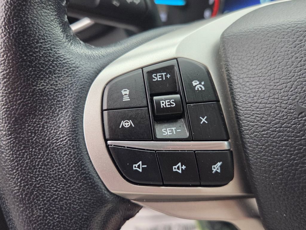 Used 2022 Ford Explorer XLT w/ Equipment Group 202A image 25