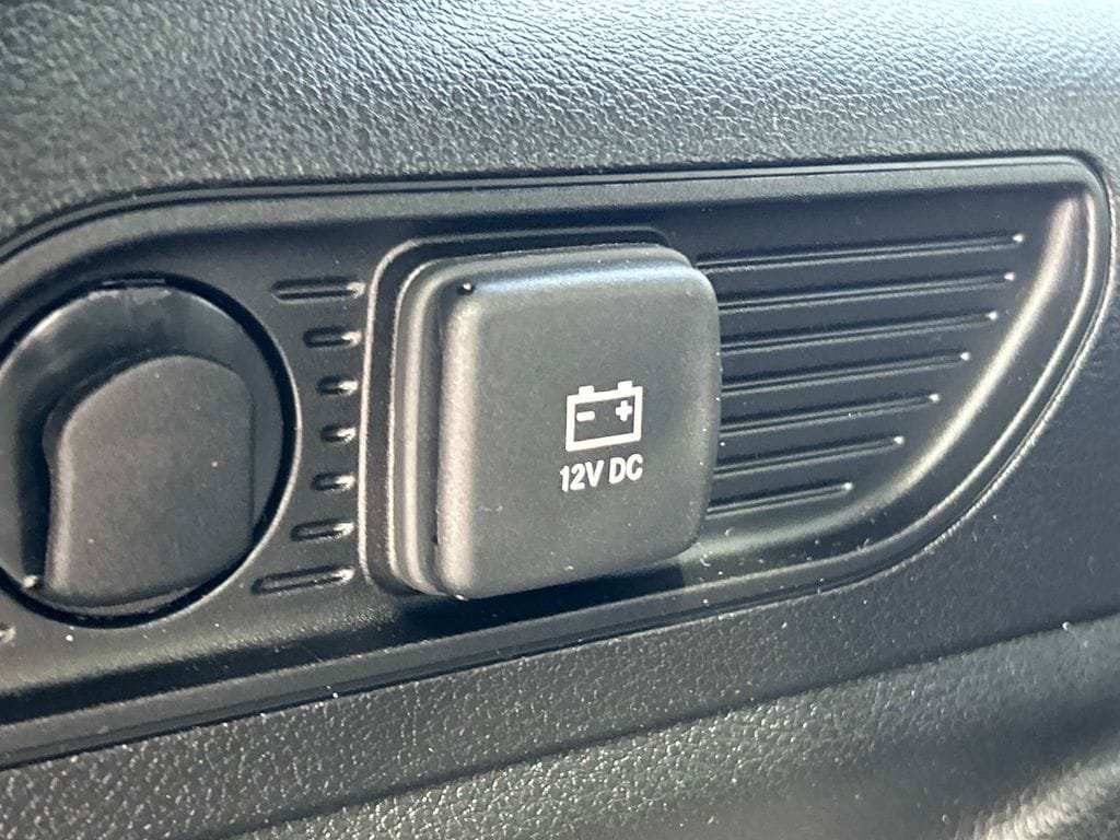 Used 2023 Jeep Grand Cherokee Limited AWD/4WD image 13