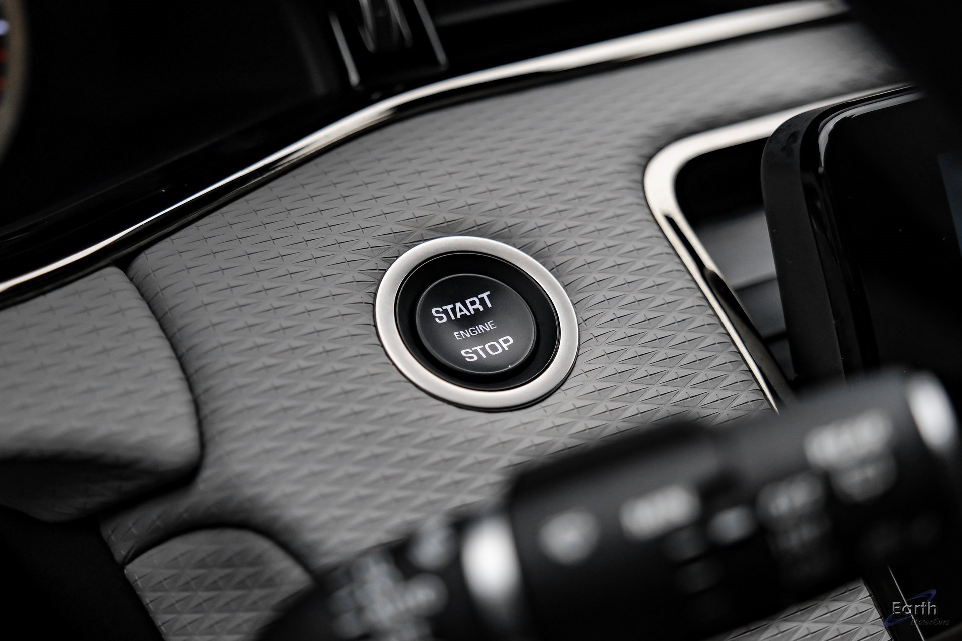 Used 2023 Land Rover Range Rover Evoque R-Dynamic S image 54