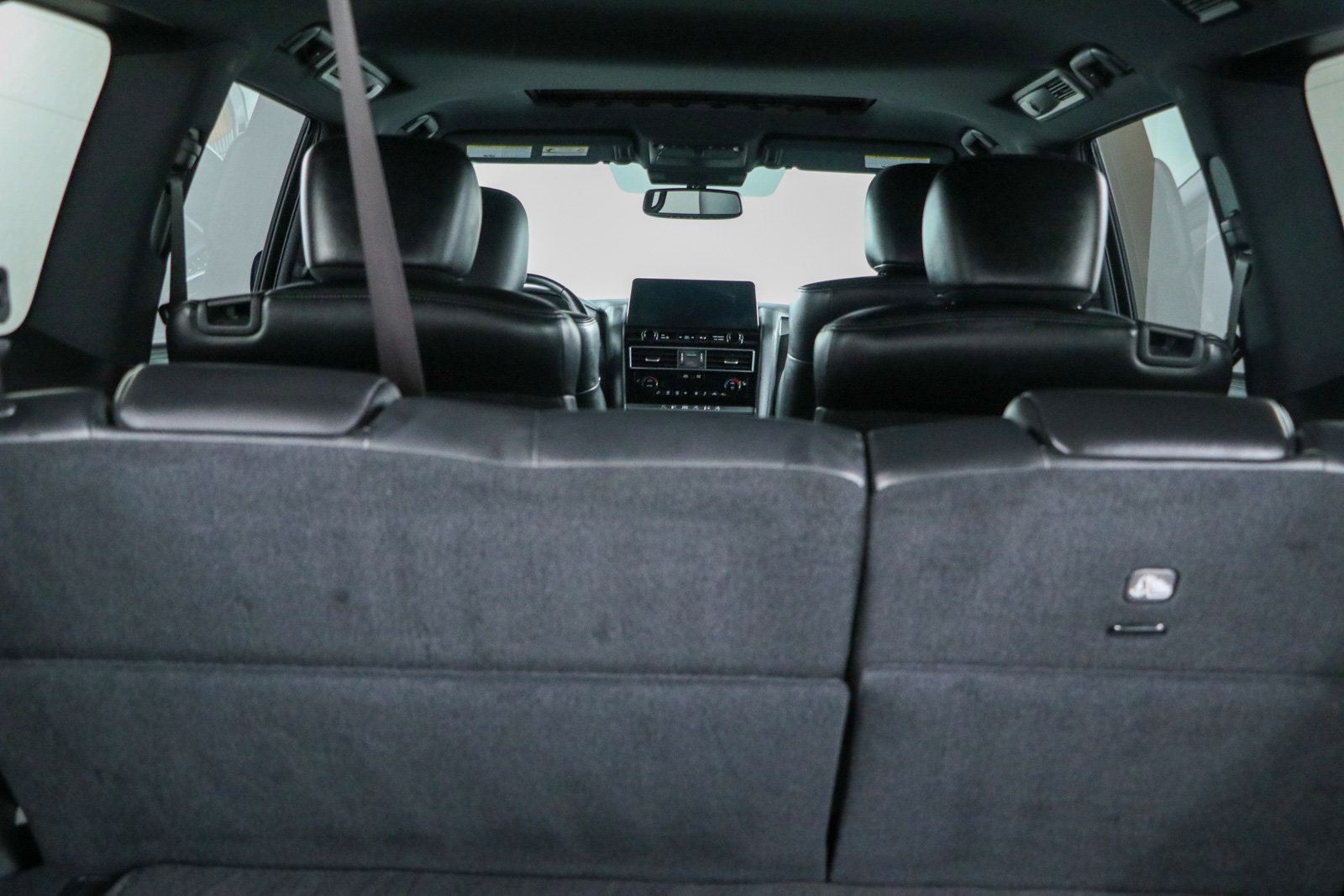 Used 2024 Nissan Armada SL w/ Midnight Edition Package AWD/4WD image 32