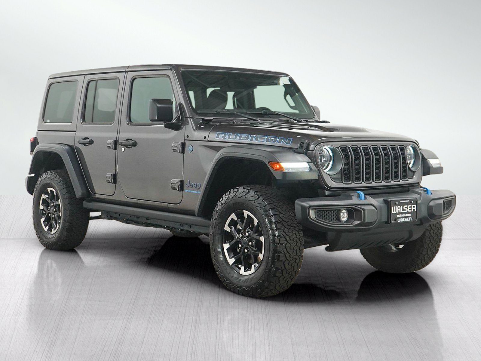 Used 2025 Jeep Wrangler Unlimited Rubicon 4xe w/ Convenience Group AWD/4WD image 7