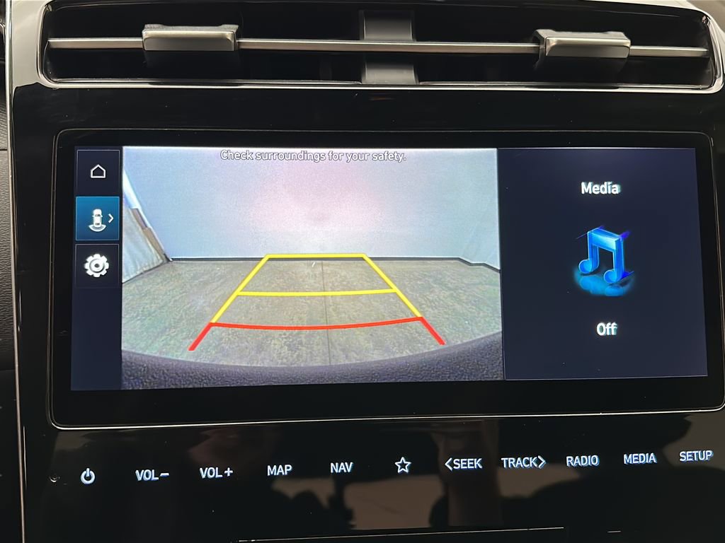 Used 2023 Hyundai Santa Cruz SEL Premium image 25