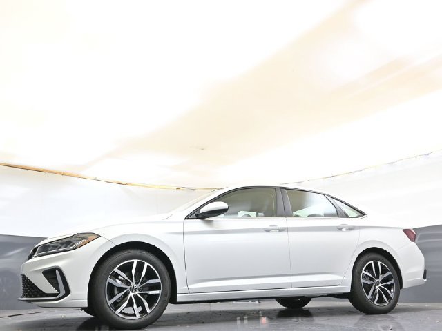 Used 2026 Volkswagen Jetta SE FWD image 38