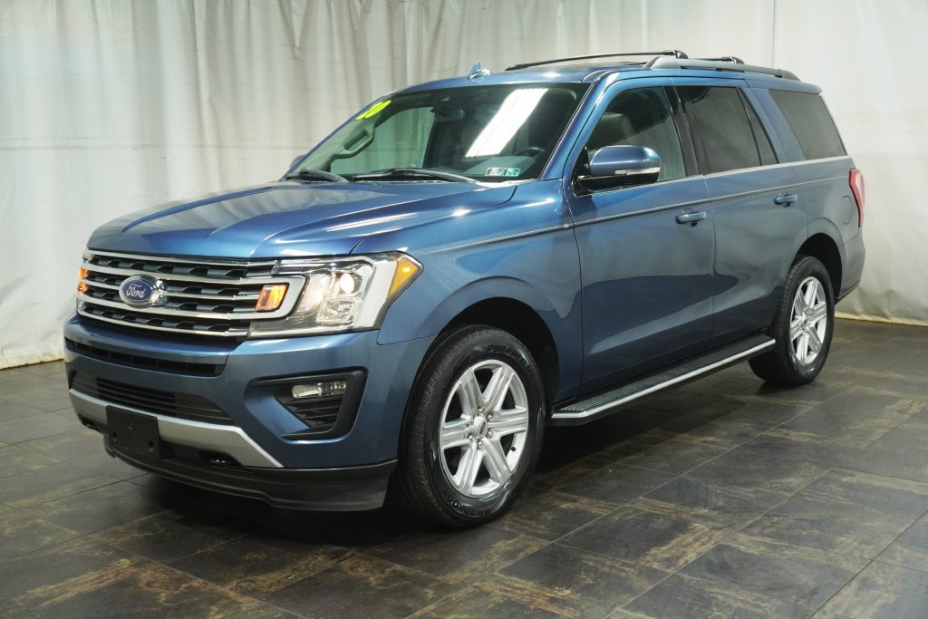 Used 2020 Ford Expedition XLT w/ Equipment Group 202A AWD/4WD image 2