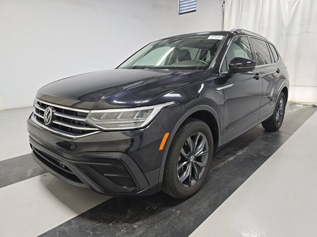 Used 2023 Volkswagen Tiguan SE