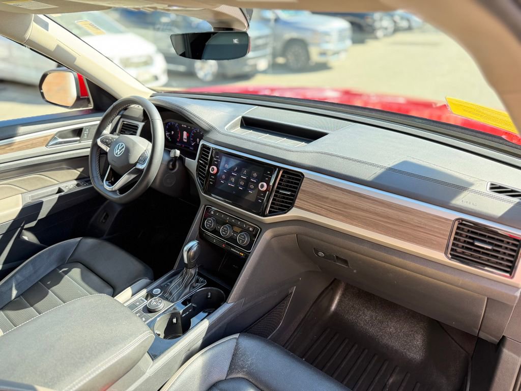 Used 2021 Volkswagen Atlas SEL Premium image 21