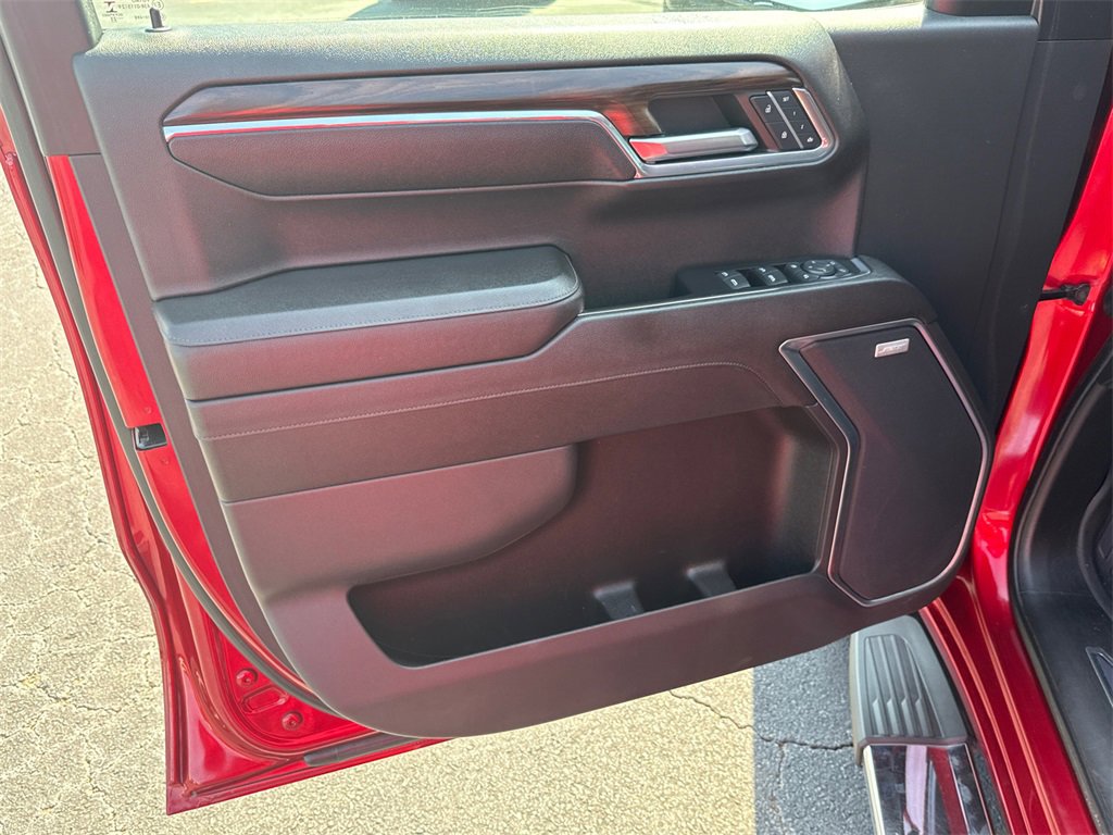 Used 2023 GMC Sierra 1500 SLT w/ SLT Premium Package image 10