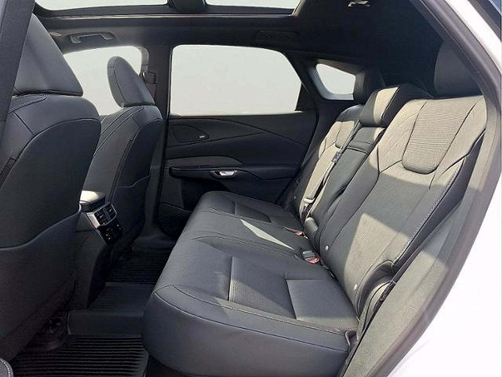 Used 2026 Lexus RX 350 Premium Plus w/ Convenience Package AWD/4WD image 8