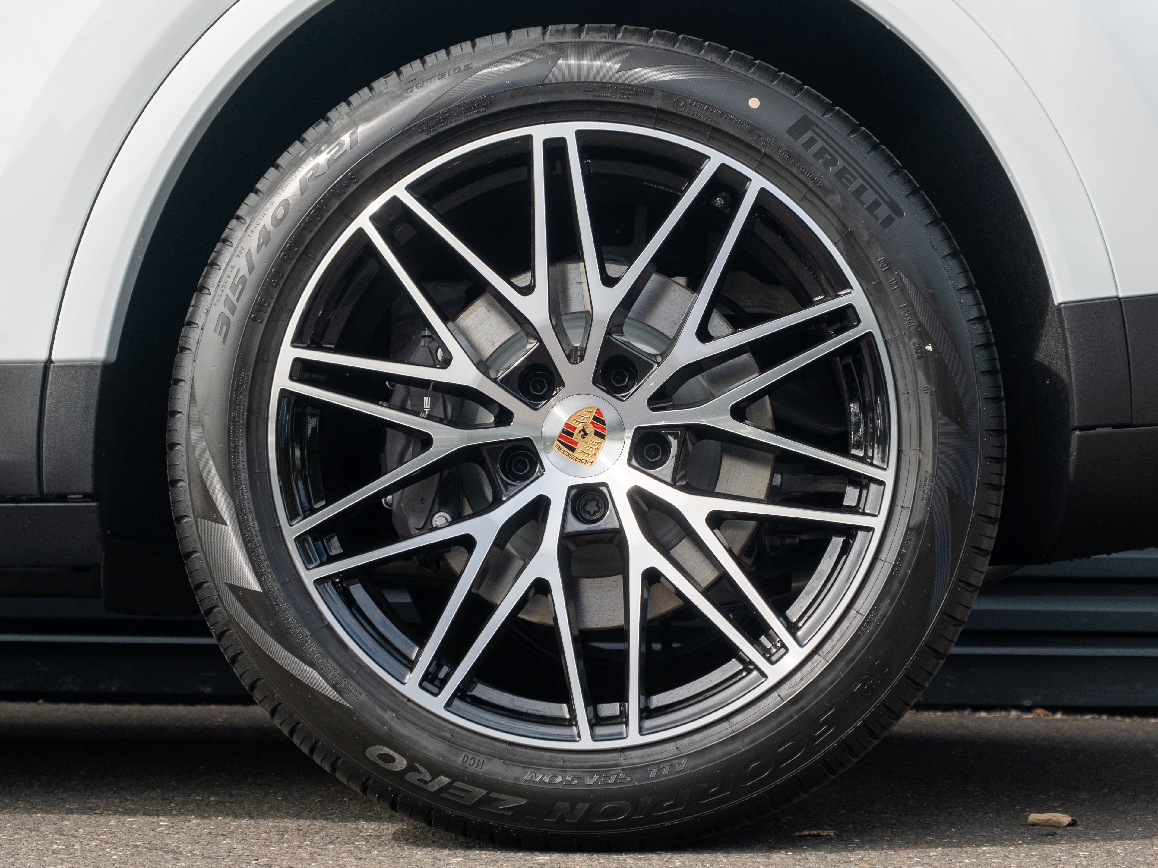 New 2026 Porsche Cayenne AWD/4WD image 13