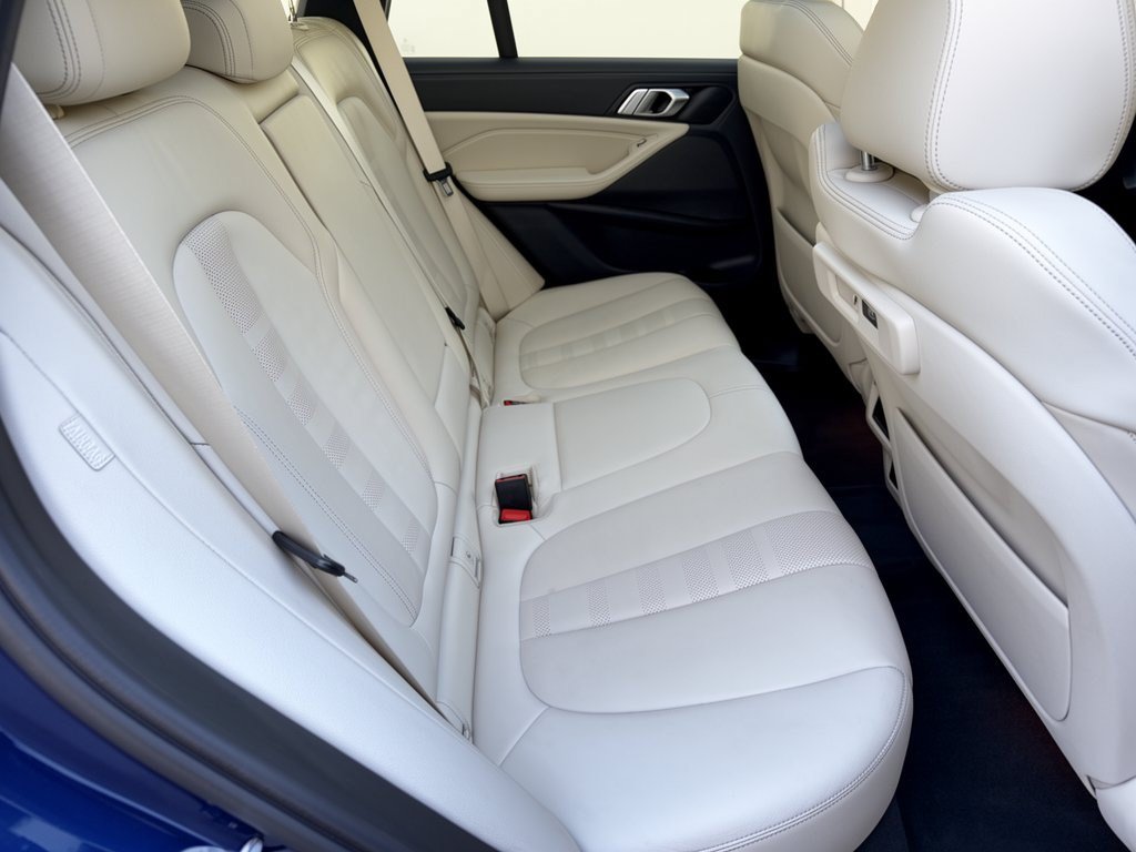 Used 2022 BMW X5 sDrive40i w/ M Sport Package RWD image 29