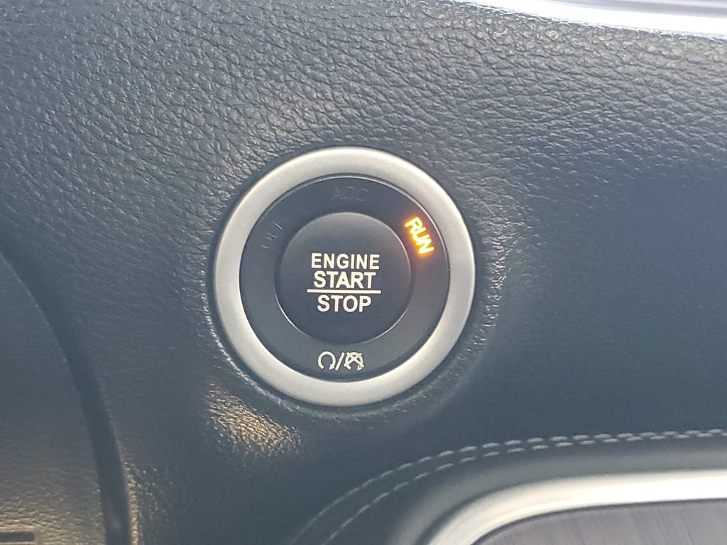 Used 2018 Dodge Challenger SXT RWD image 30