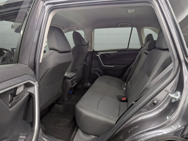Used 2024 Toyota RAV4 LE FWD image 30