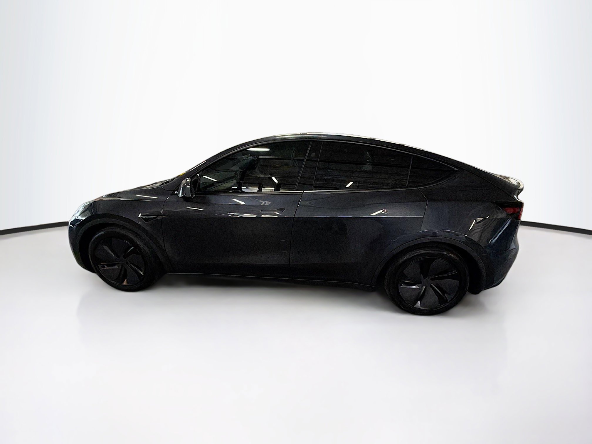 Used 2025 Tesla Model Y Performance AWD/4WD image 4