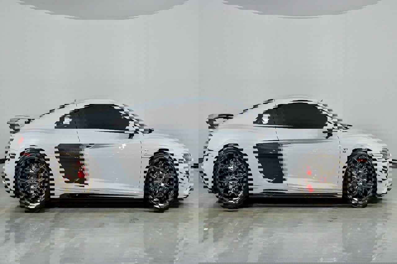 Used 2020 Audi R8 V10 w/ Carbon Exterior Package image 14
