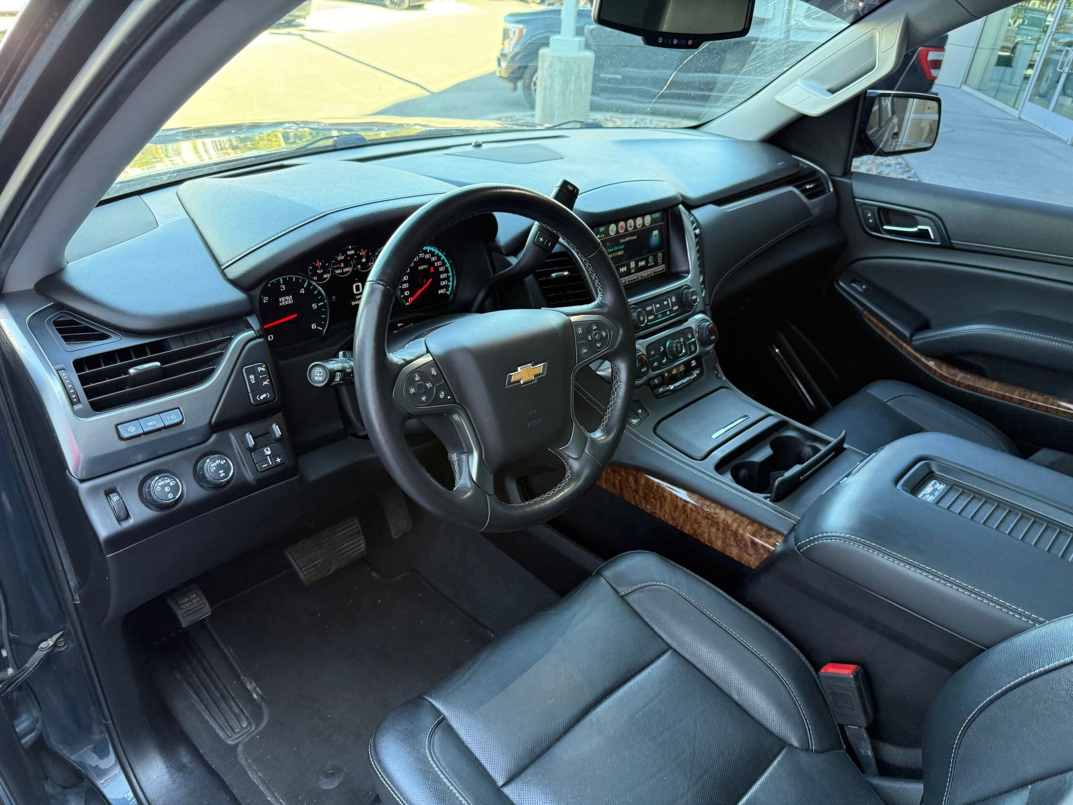 Used 2020 Chevrolet Tahoe Premier w/ 6.2L Performance Package image 14