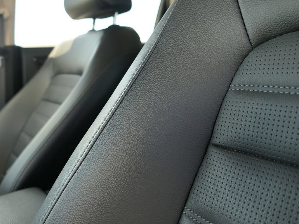 Used 2025 Honda CR-V EX-L image 13
