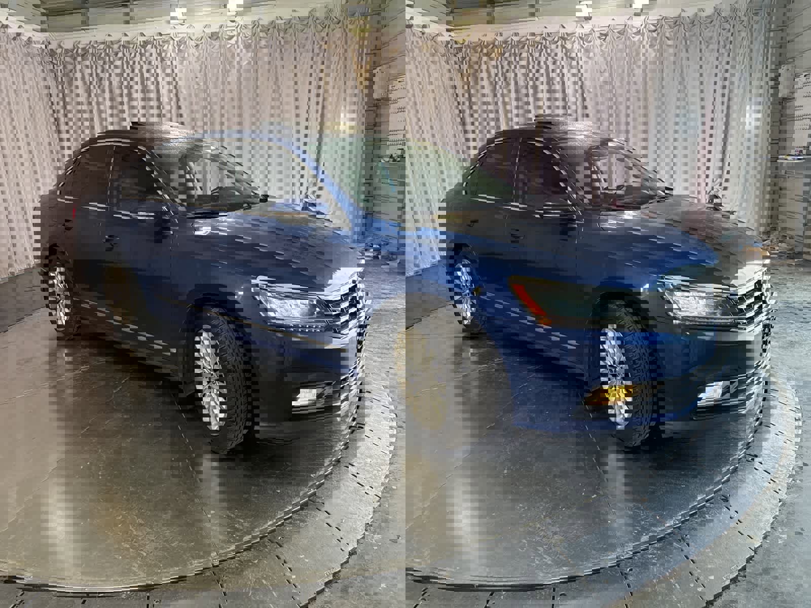 Used 2016 Volkswagen Passat 1.8T SE w/ Lighting Package image 3