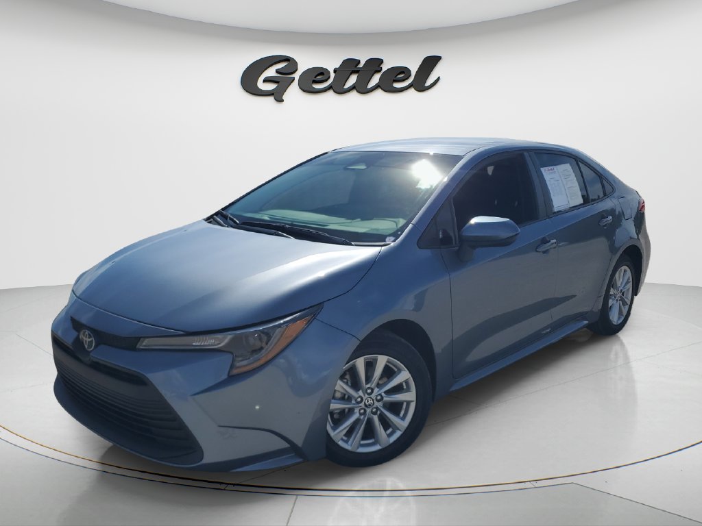 Certified 2024 Toyota Corolla LE FWD image 1