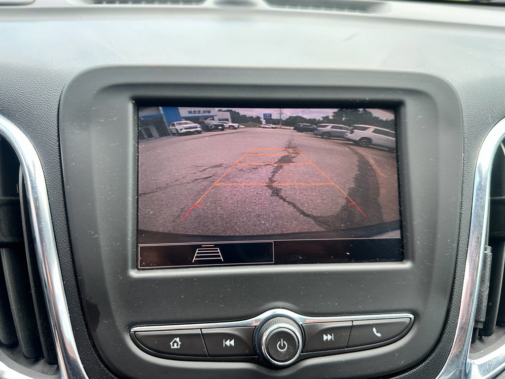 Used 2023 Chevrolet Equinox LS FWD image 12