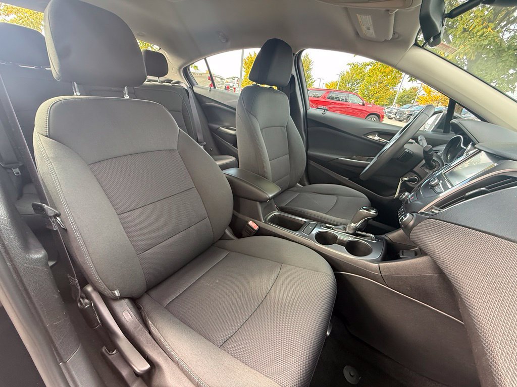 Used 2016 Chevrolet Cruze LT FWD image 24