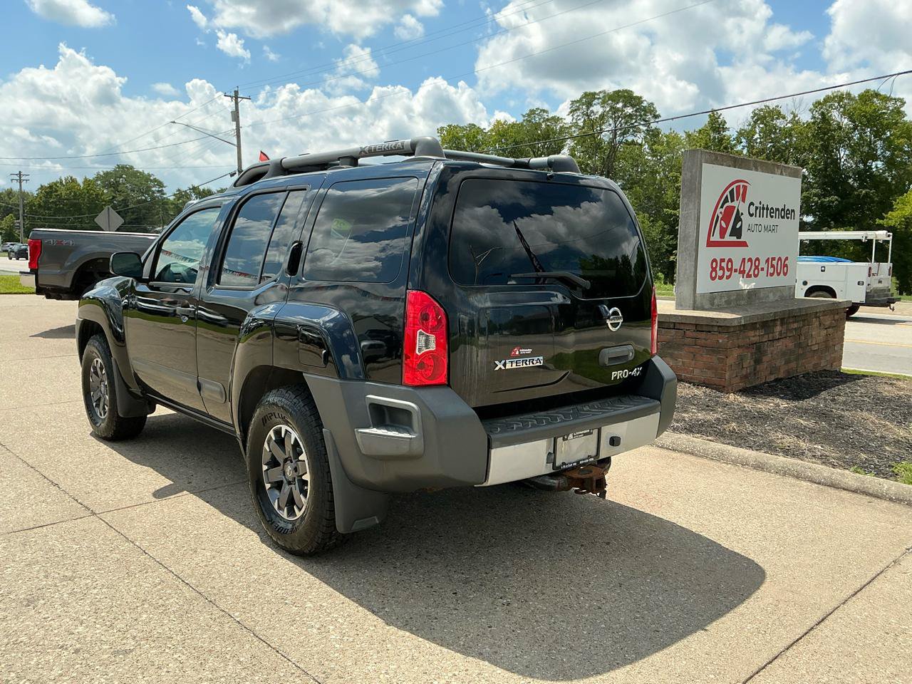 Used 2015 Nissan Xterra PRO-4X AWD/4WD image 7