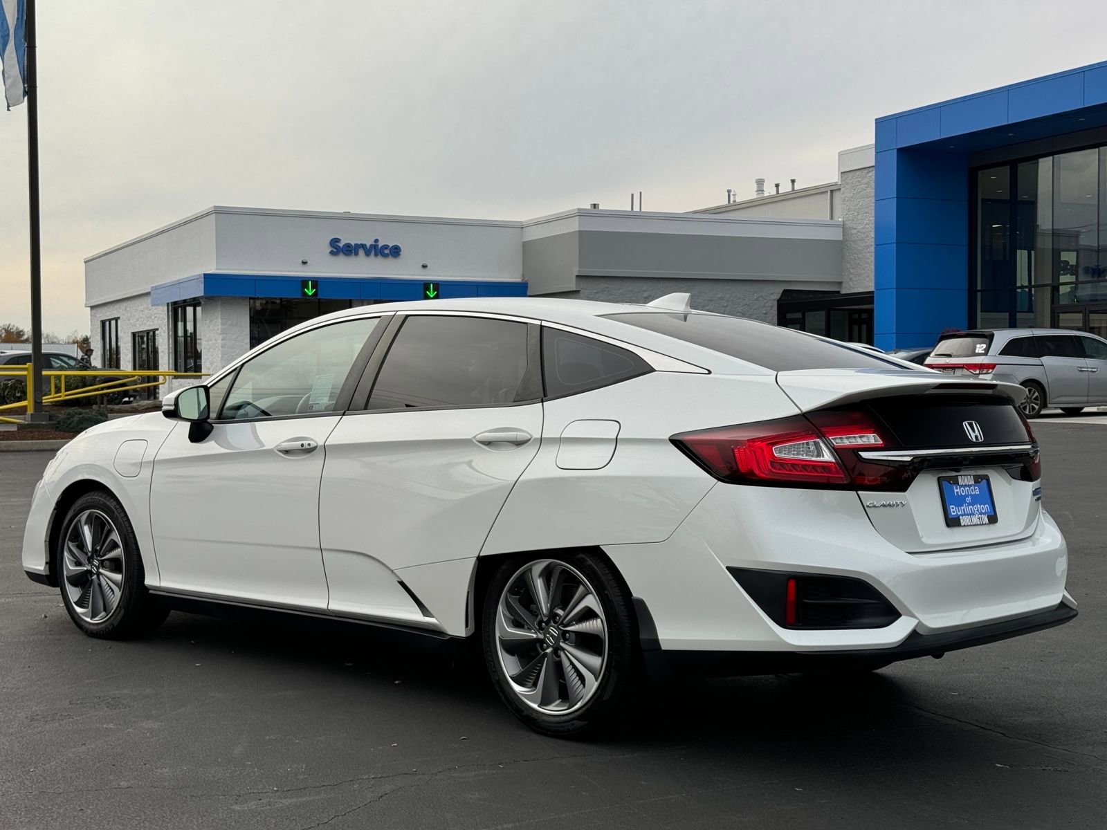 Certified 2019 Honda Clarity Touring image 3