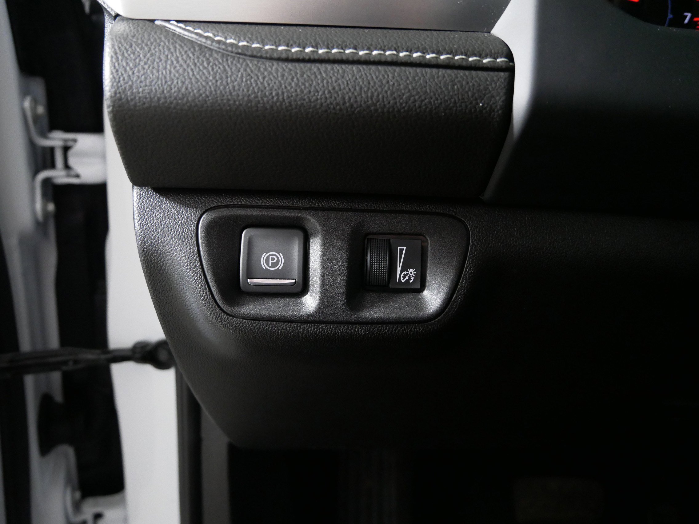 Used 2023 GMC Acadia SLE w/ Driver Convenience Package AWD/4WD image 26