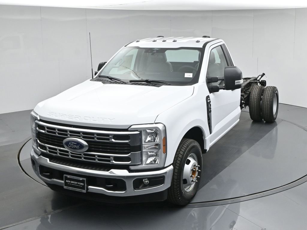 New 2026 Ford F350 XL image 28