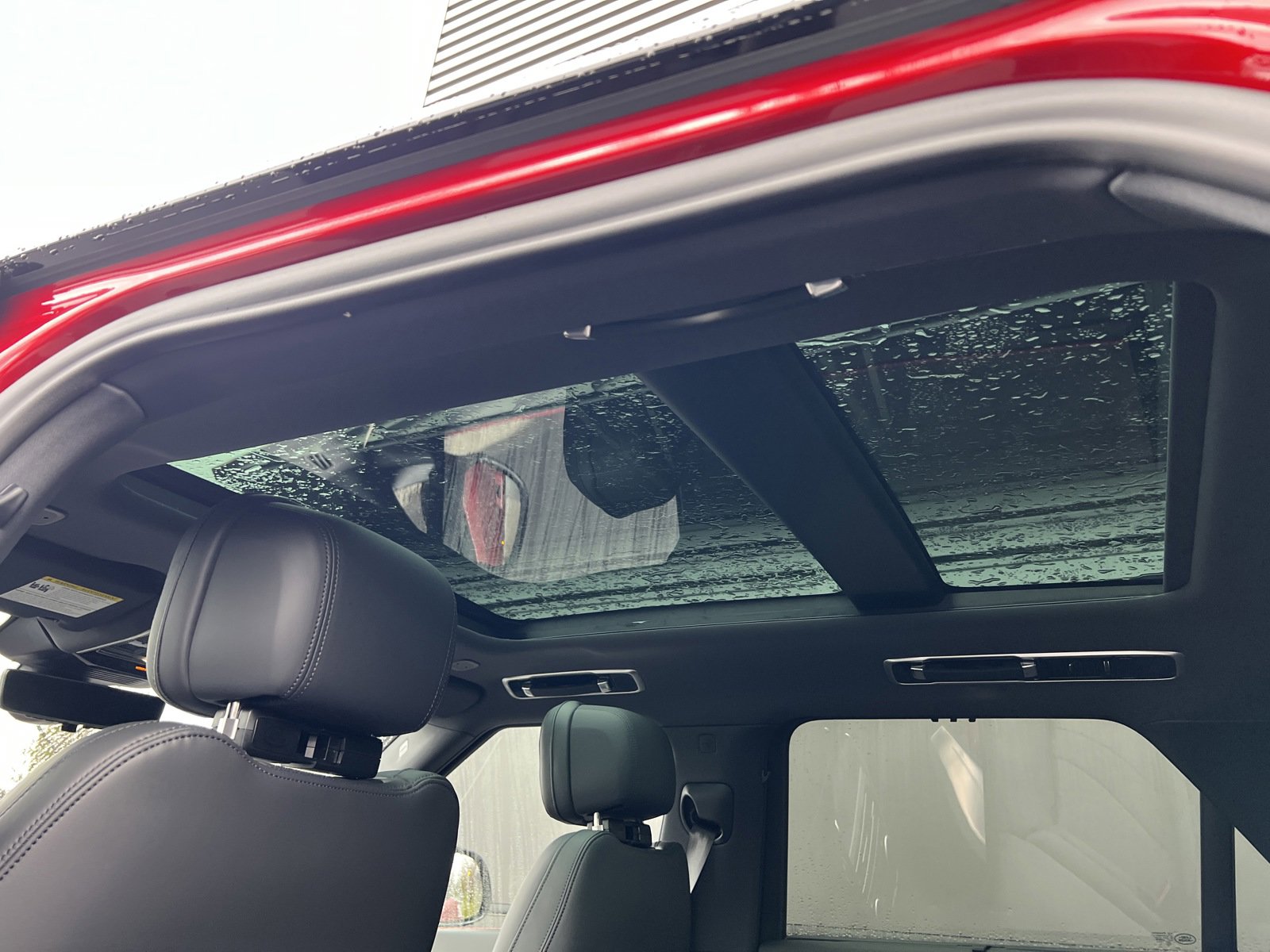 New 2025 Land Rover Range Rover Sport Dynamic SE image 14