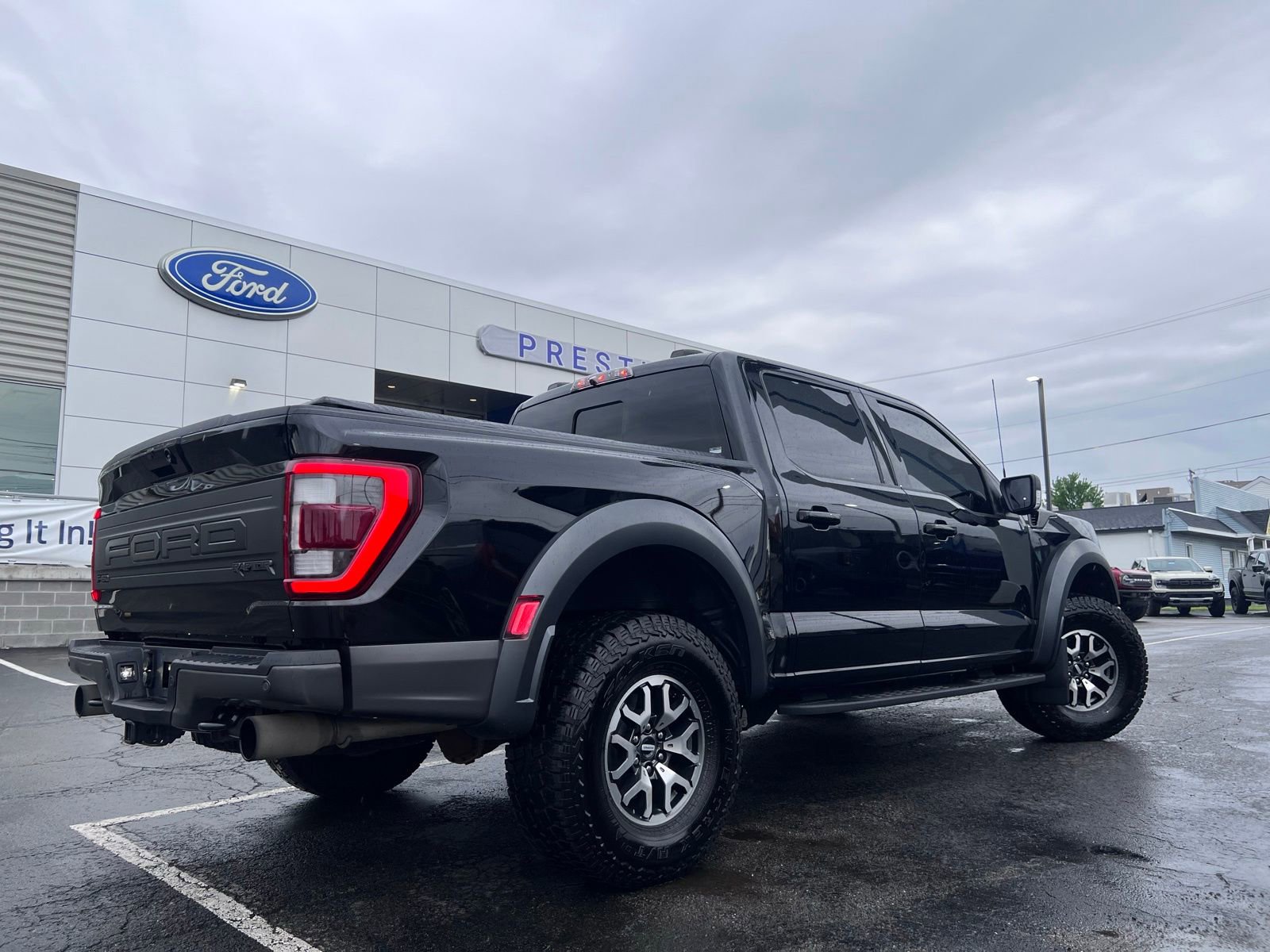 Used 2021 Ford F150 Raptor w/ Equipment Group 801A High AWD/4WD image 20
