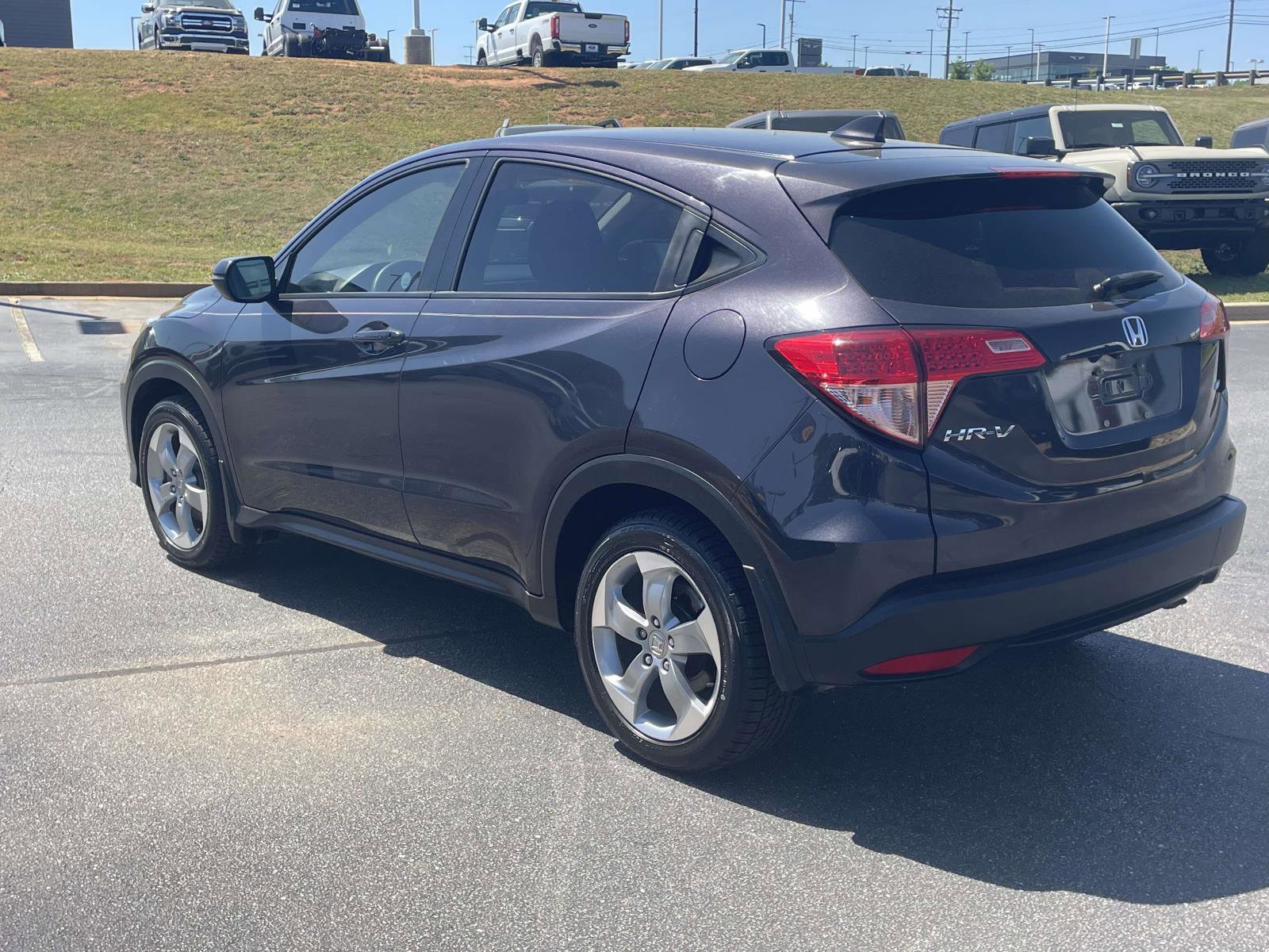 Used 2016 Honda HR-V EX image 4