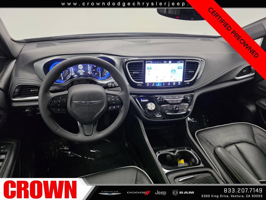Used 2026 Chrysler Pacifica Limited w/ S Appearance Package FWD image 18