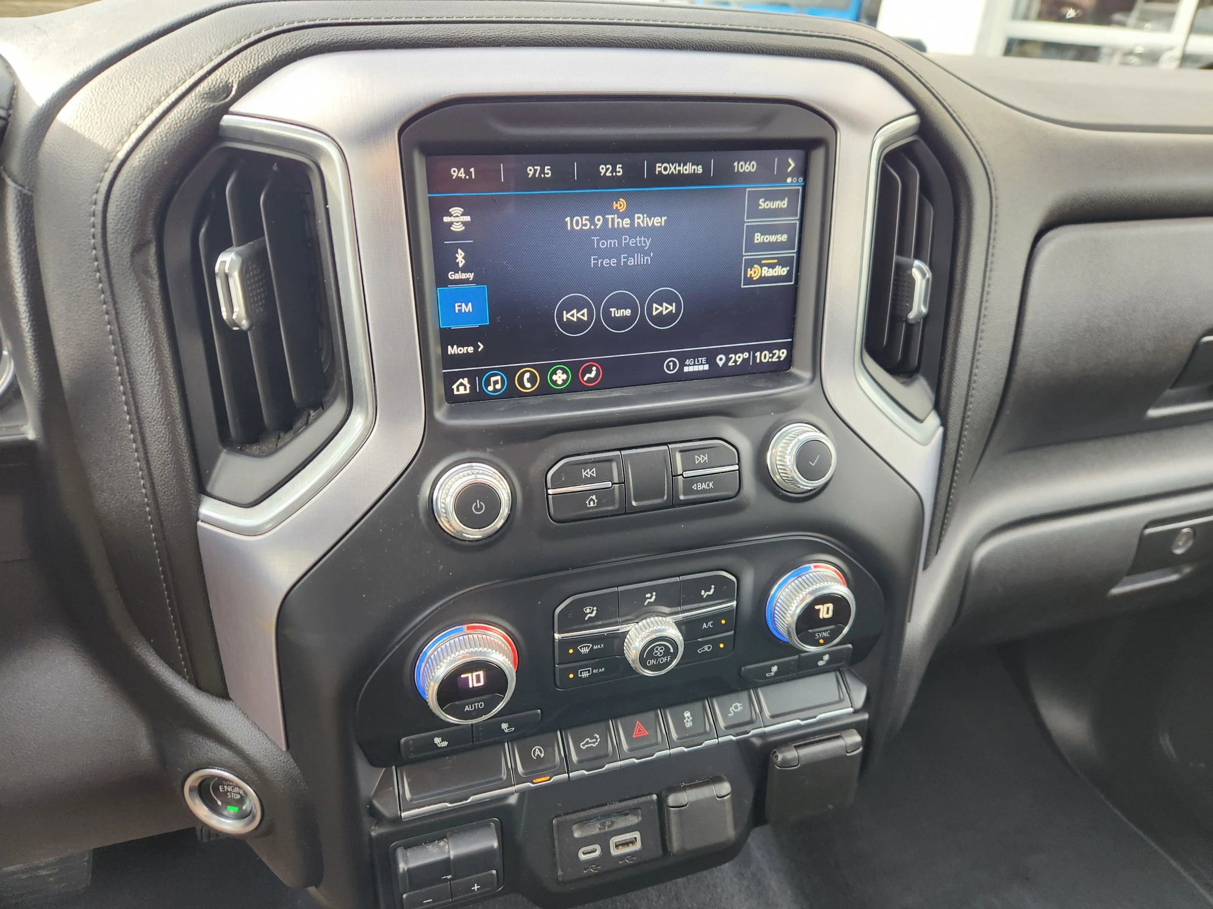 Used 2020 GMC Sierra 1500 SLE w/ SLE Value Package image 30