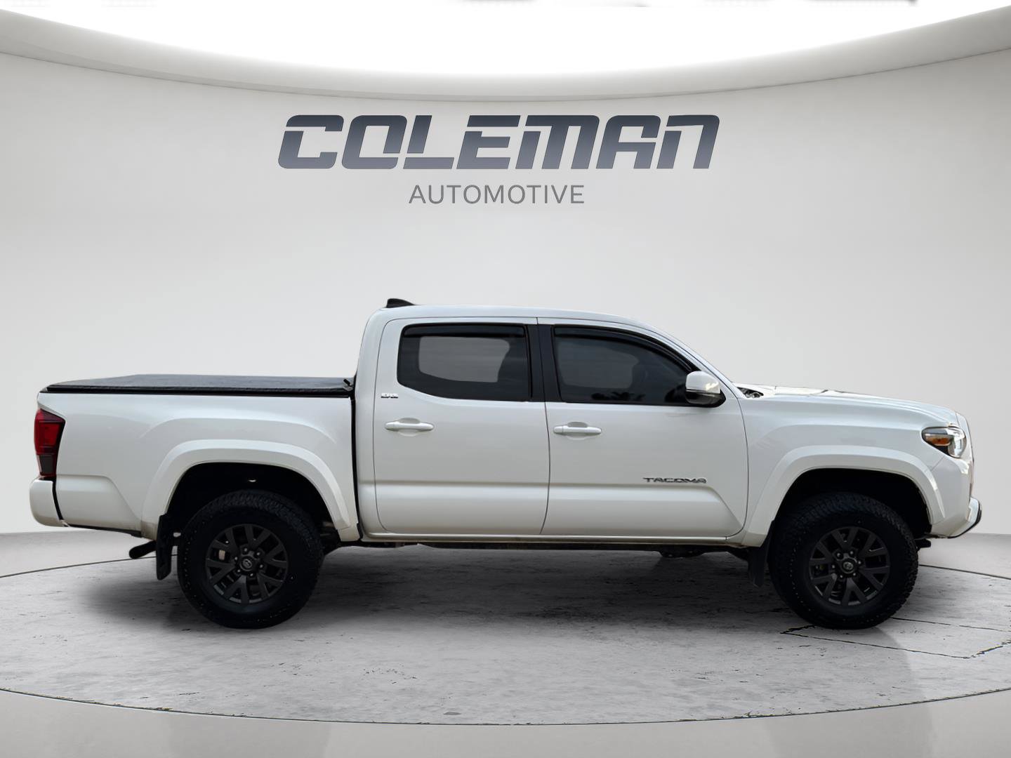 Used 2023 Toyota Tacoma SR5 w/ Technology Package AWD/4WD image 6